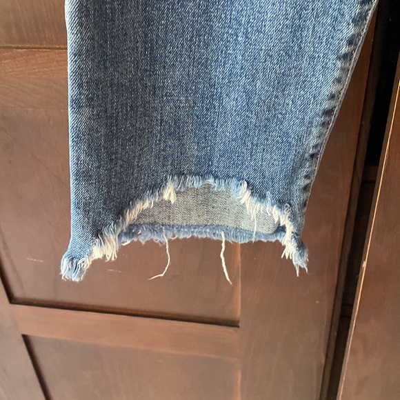 Joe’s Jeans - The Smith - mid rise straight crop - Picture 4 of 12